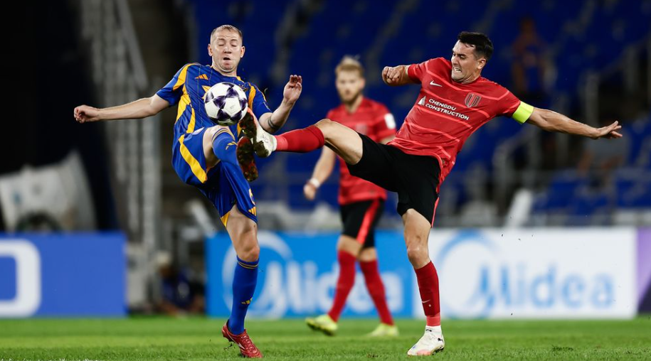 择了在亚冠, 支出战的中, 城轮换了