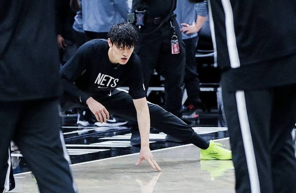 曾凡博确实, bcITT, 只是新秀与