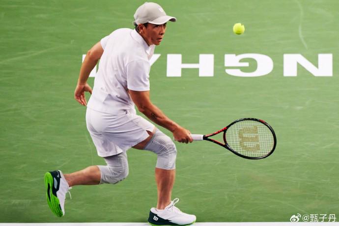 在何方, 吴磊评论道